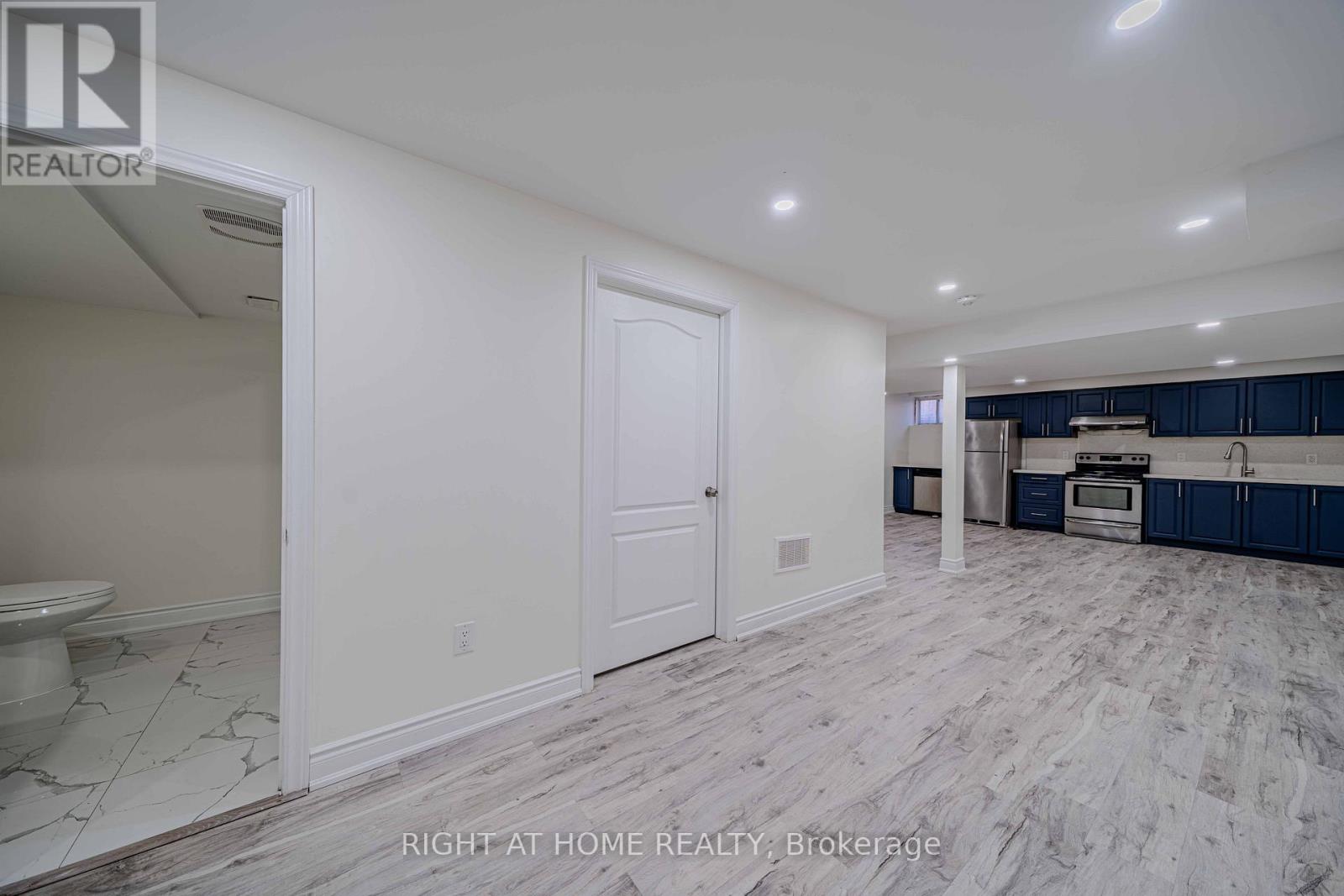 3 Leadenhall Road, Brampton, Ontario  L7A 0B2 - Photo 47 - W13026340