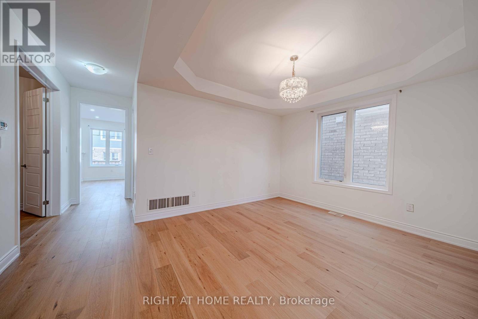 3 Leadenhall Road, Brampton, Ontario  L7A 0B2 - Photo 7 - W13026340