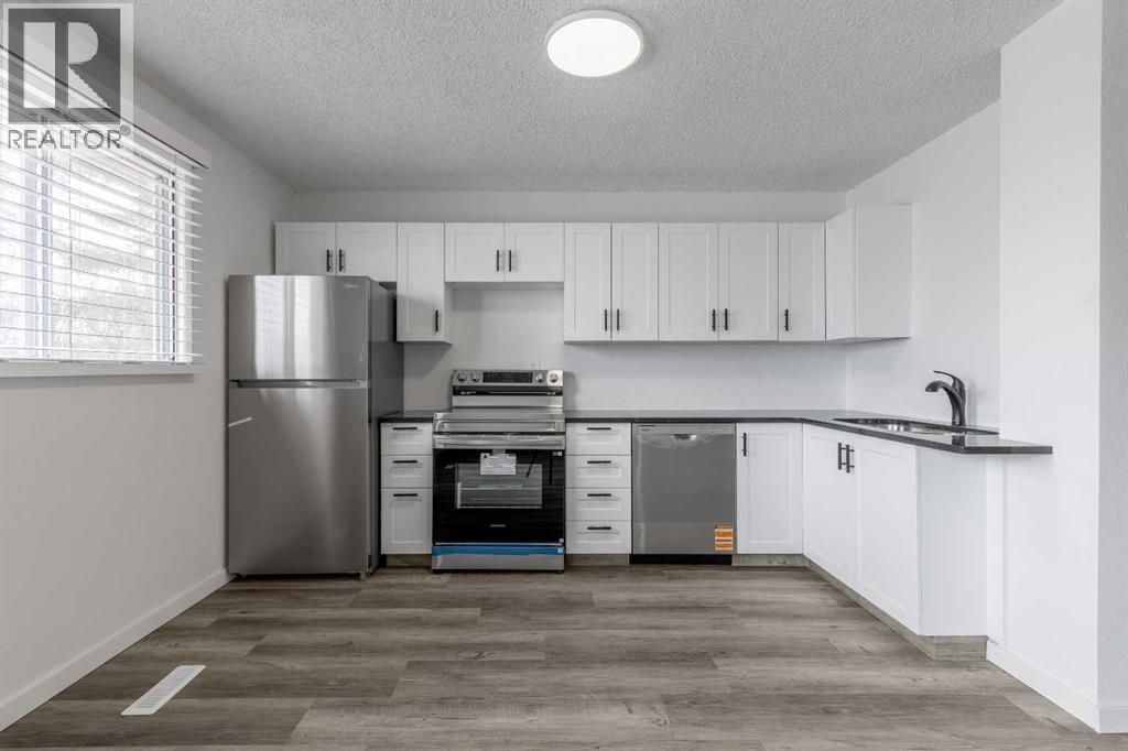 74 Carleton Place W, Lethbridge, Alberta  T1K 3X6 - Photo 9 - A2298773