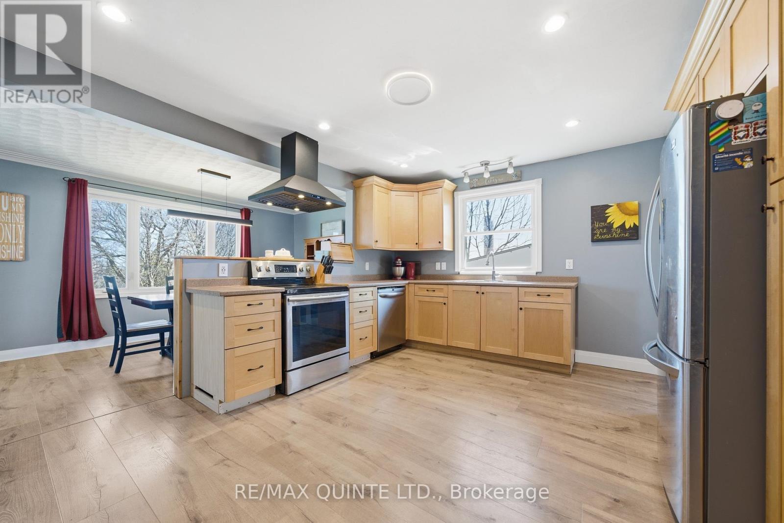 13 Sutcliffe Boulevard, Quinte West, Ontario  K8V 3M4 - Photo 2 - X13026338