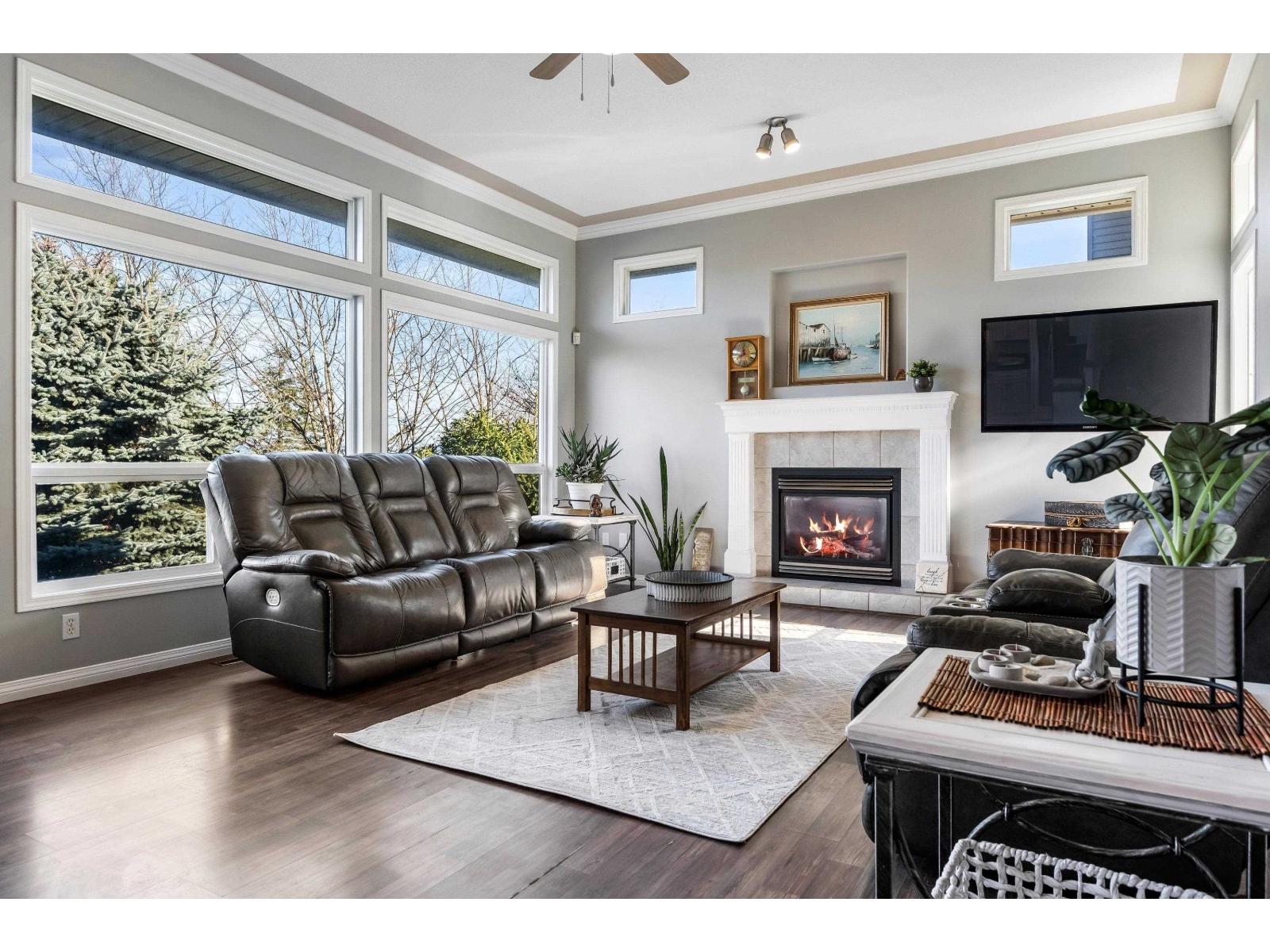 46286 Valleyview Road, Promontory, Chilliwack, British Columbia  V2R 5P7 - Photo 2 - R3114092