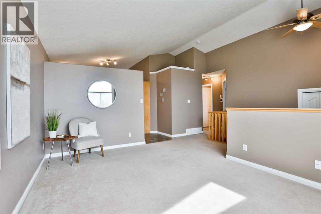 15 Cowichan Court W, Lethbridge, Alberta  T1K 7M9 - Photo 5 - A2302573