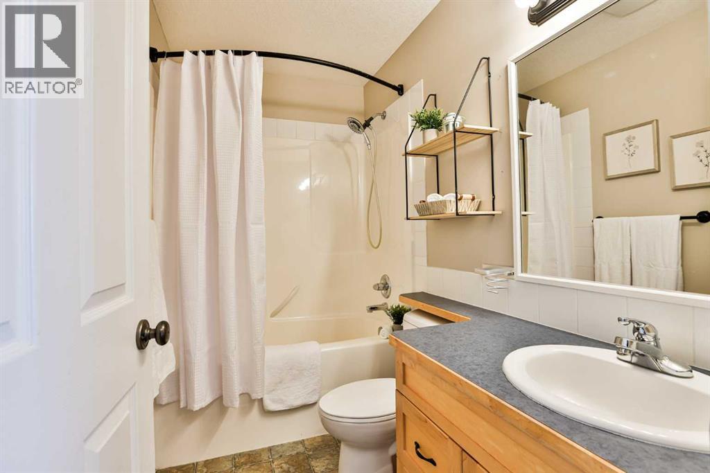 15 Cowichan Court W, Lethbridge, Alberta  T1K 7M9 - Photo 15 - A2302573