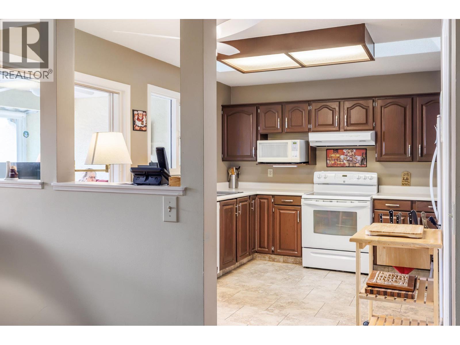 4450 Ponderosa Drive Unit# 202, Peachland, British Columbia  V0H 1X5 - Photo 7 - 10378946