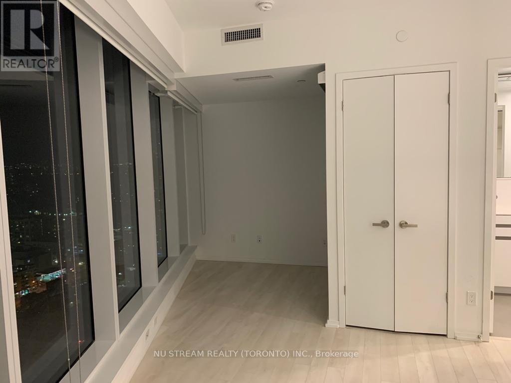 3213 - 197 Yonge Street, Toronto, Ontario  M5B 0C1 - Photo 5 - C13024428