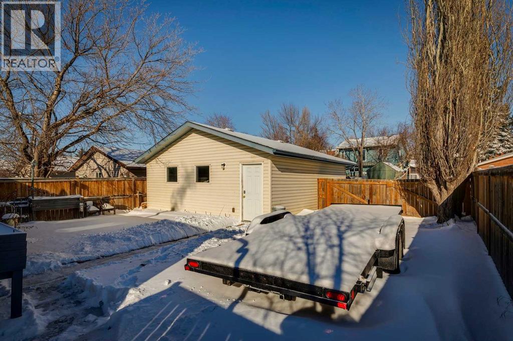 304 Marquis Place SE, Airdrie, Alberta  T4A 1X9 - Photo 35 - A2288858