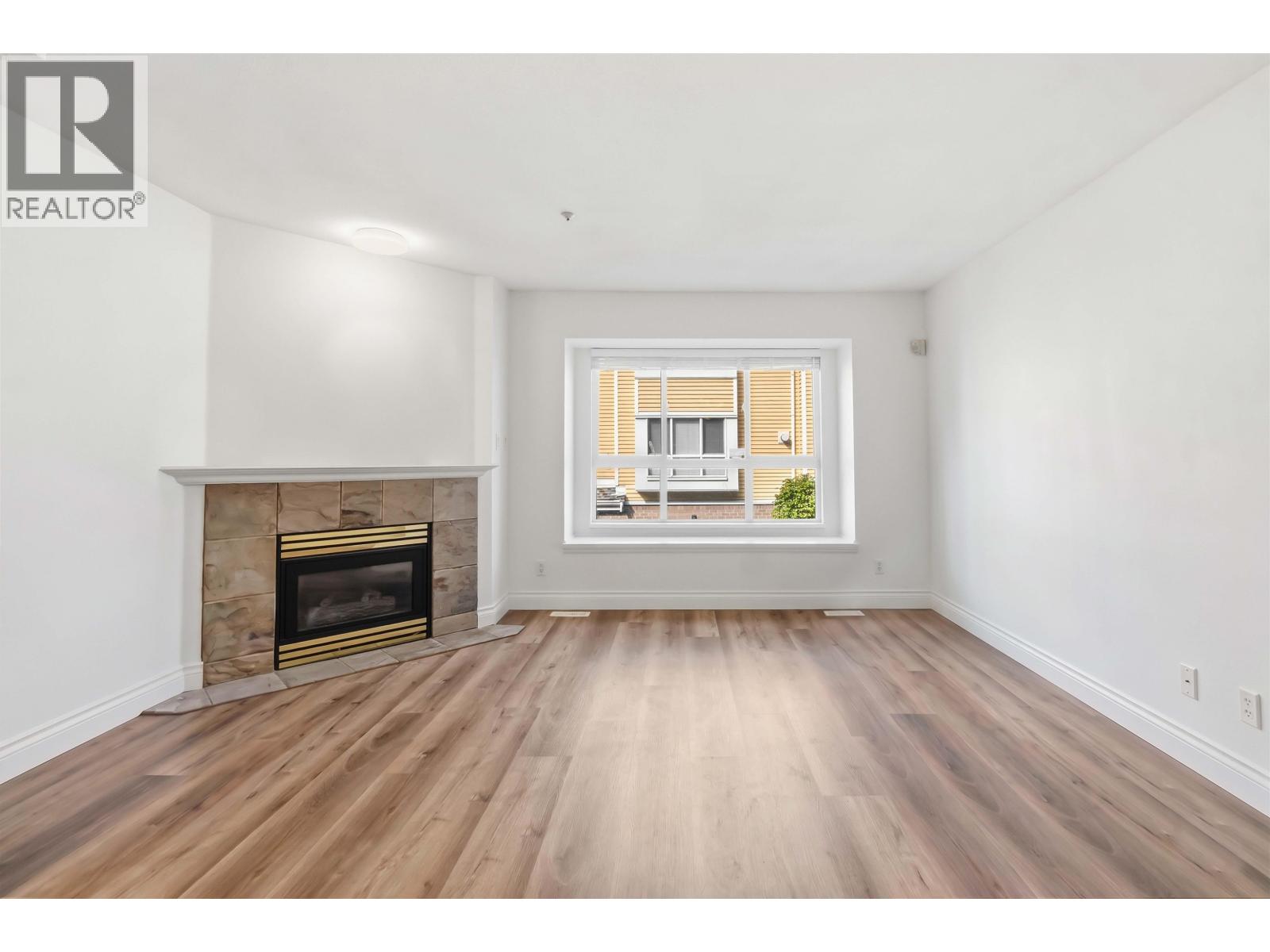 8433 Jellicoe Street, Vancouver, British Columbia  V5S 2J4 - Photo 5 - R3113973