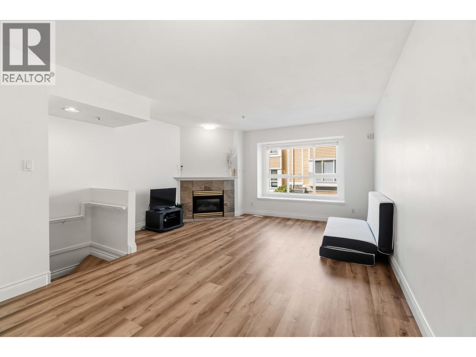 8433 Jellicoe Street, Vancouver, British Columbia  V5S 2J4 - Photo 10 - R3113973