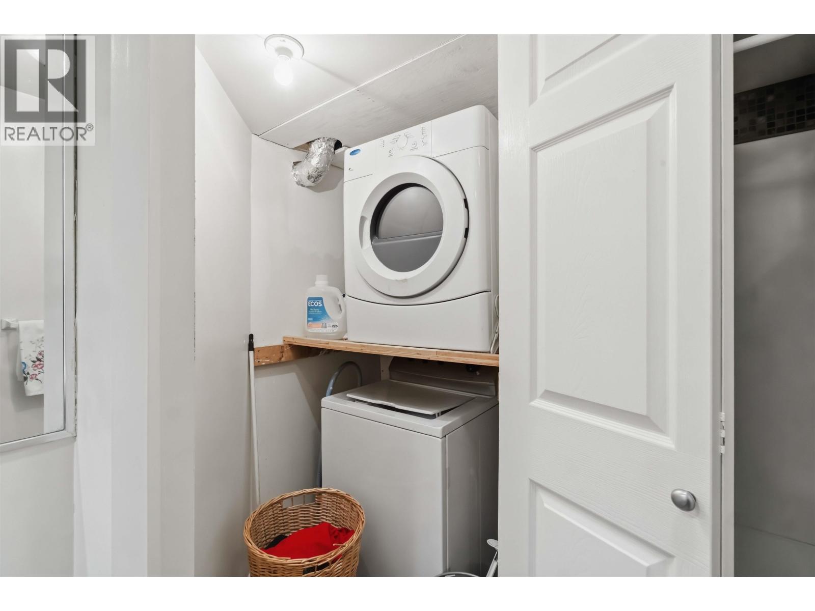 8433 Jellicoe Street, Vancouver, British Columbia  V5S 2J4 - Photo 30 - R3113973