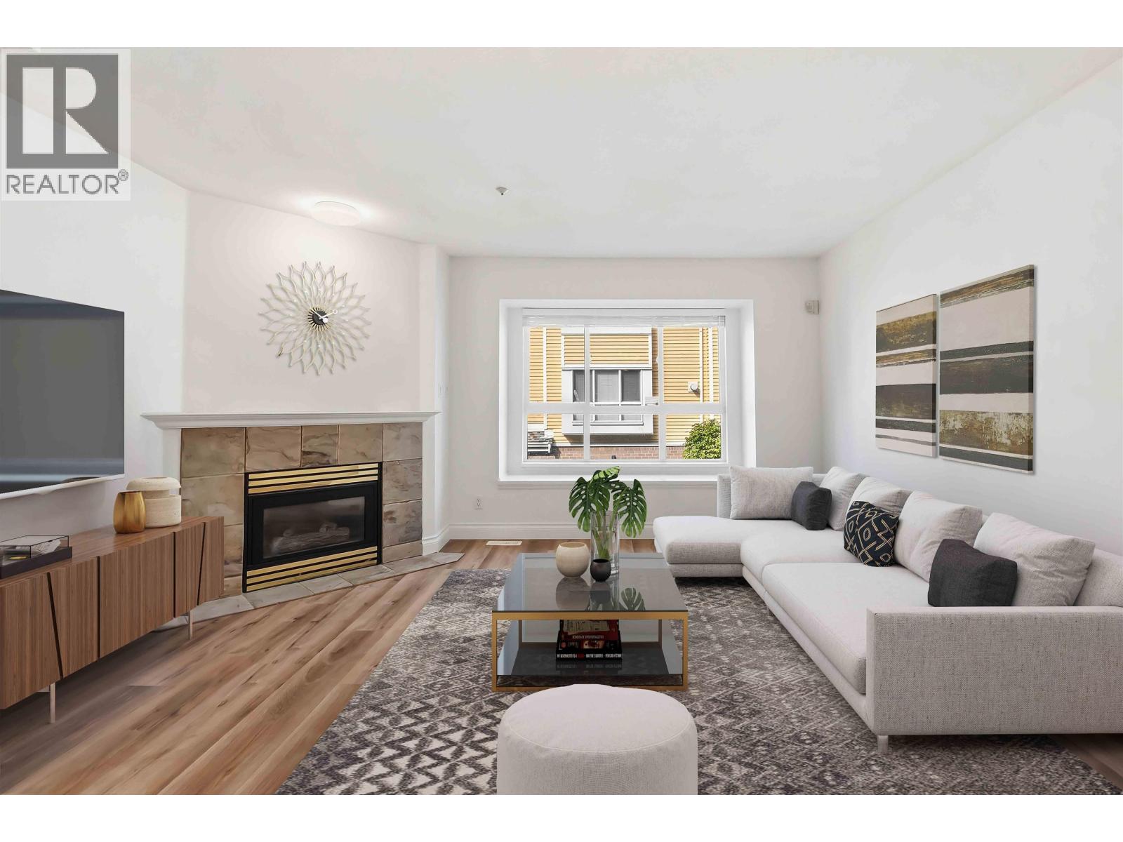 8433 Jellicoe Street, Vancouver, British Columbia  V5S 2J4 - Photo 4 - R3113973