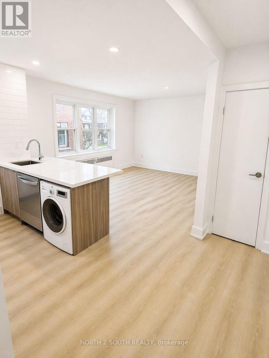 9 - 1024 King Street E, Hamilton, Ontario  L8M 1C8 - Photo 4 - X13022352