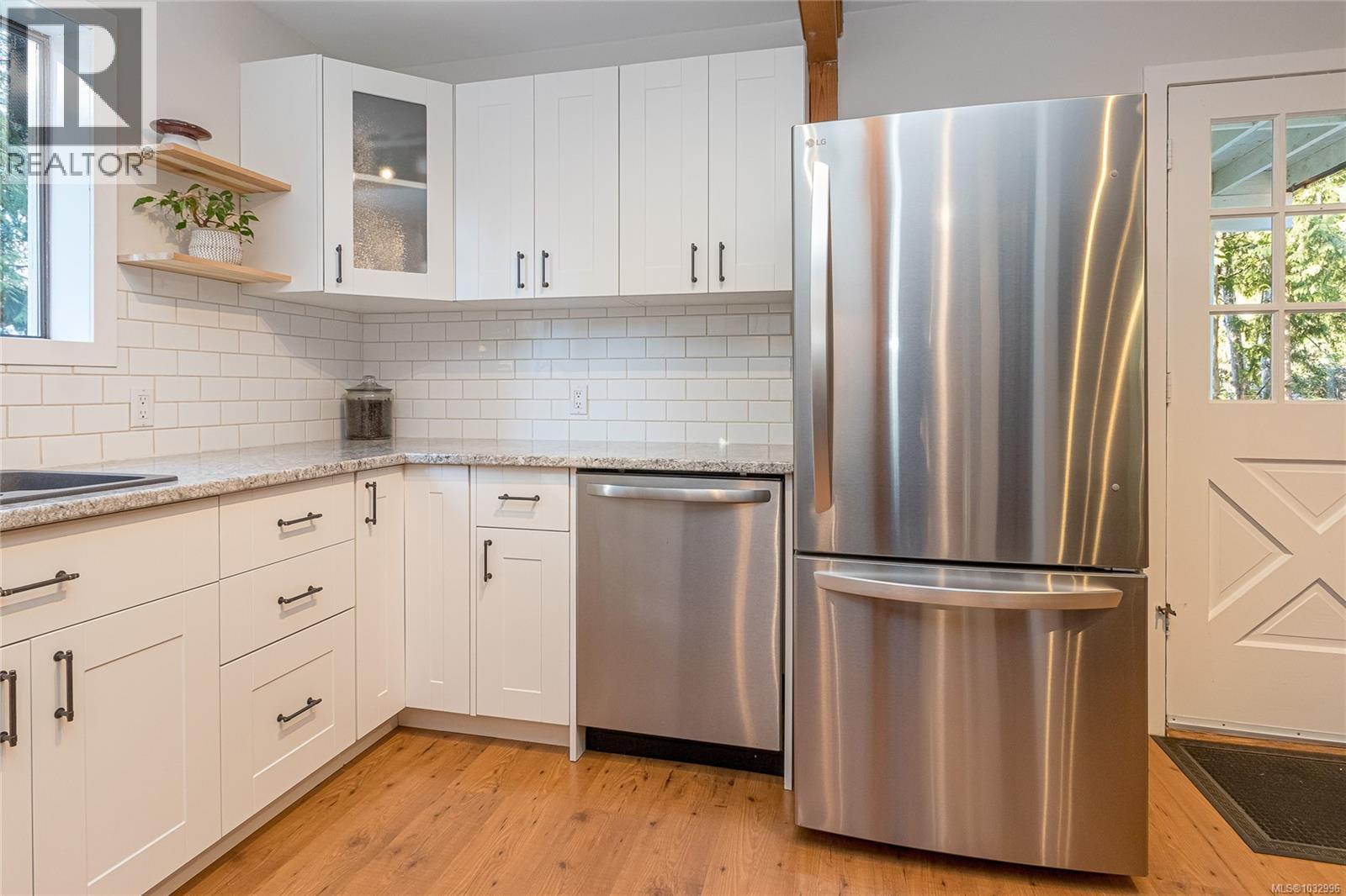 864 Carson Rd, Whiskey Creek, British Columbia  V9K 1V7 - Photo 4 - 1032996