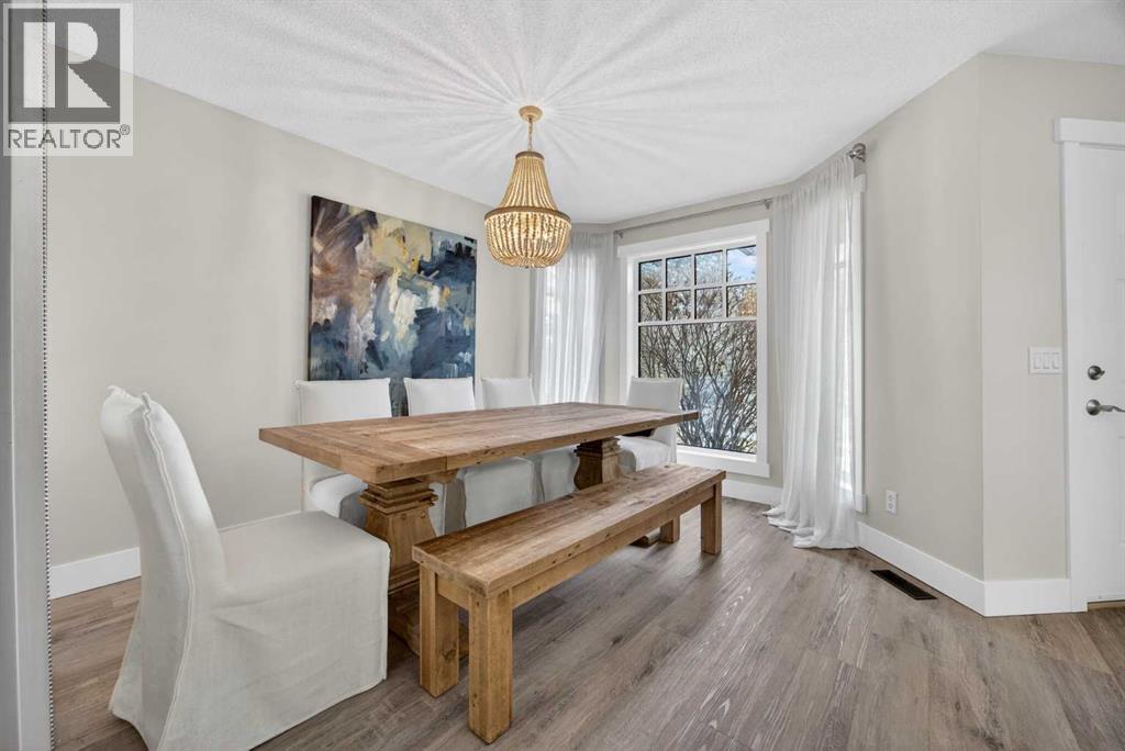 348 Woodside Circle Nw, Airdrie, Alberta  T4B 2J8 - Photo 10 - A2302549