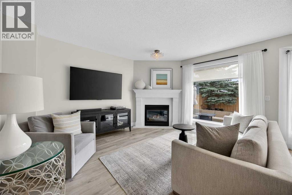 348 Woodside Circle Nw, Airdrie, Alberta  T4B 2J8 - Photo 2 - A2302549