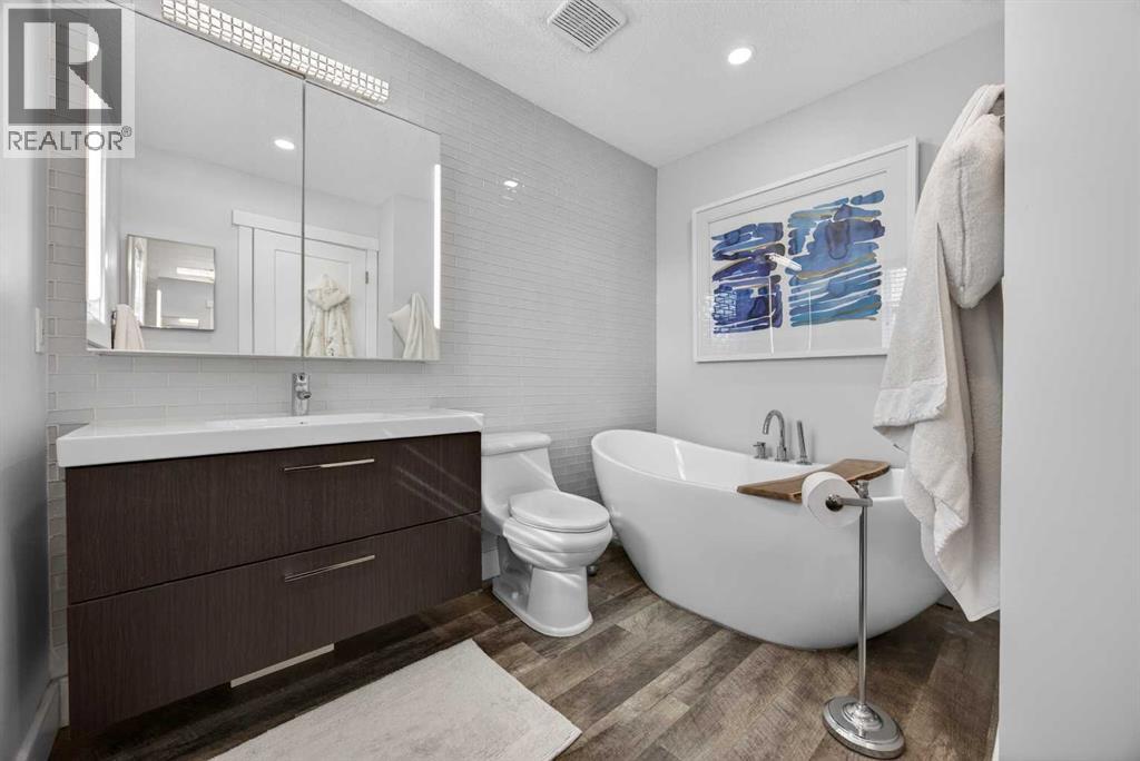 348 Woodside Circle Nw, Airdrie, Alberta  T4B 2J8 - Photo 28 - A2302549