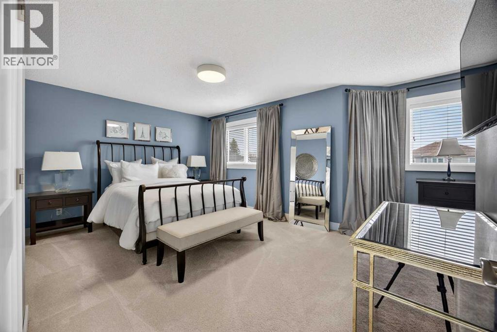 348 Woodside Circle Nw, Airdrie, Alberta  T4B 2J8 - Photo 4 - A2302549