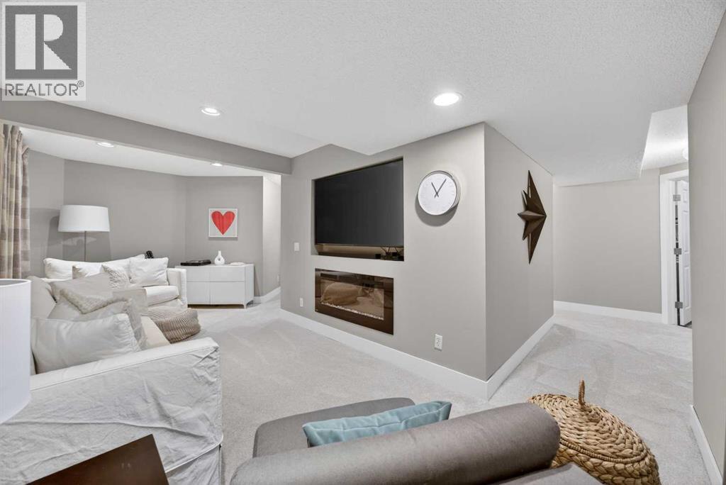 348 Woodside Circle Nw, Airdrie, Alberta  T4B 2J8 - Photo 35 - A2302549