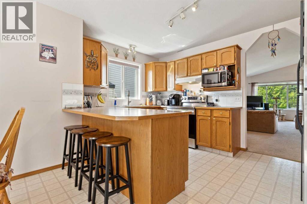 21 Citadel Crest Circle Nw, Calgary, Alberta  T3G 4G2 - Photo 10 - A2303315