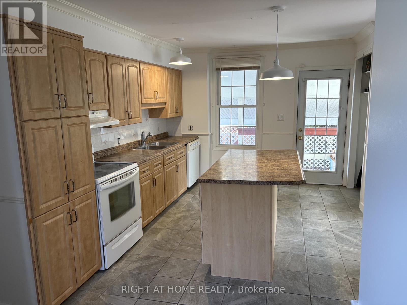 9 Maud Street, South Dundas, Ontario  K0C 1X0 - Photo 2 - X13026296