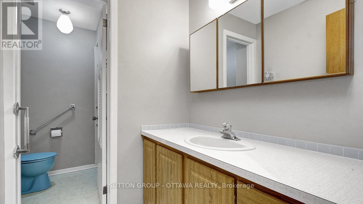 38 Beaver Ridge, Ottawa, Ontario  K2E 6C7 - Photo 32 - X13026300