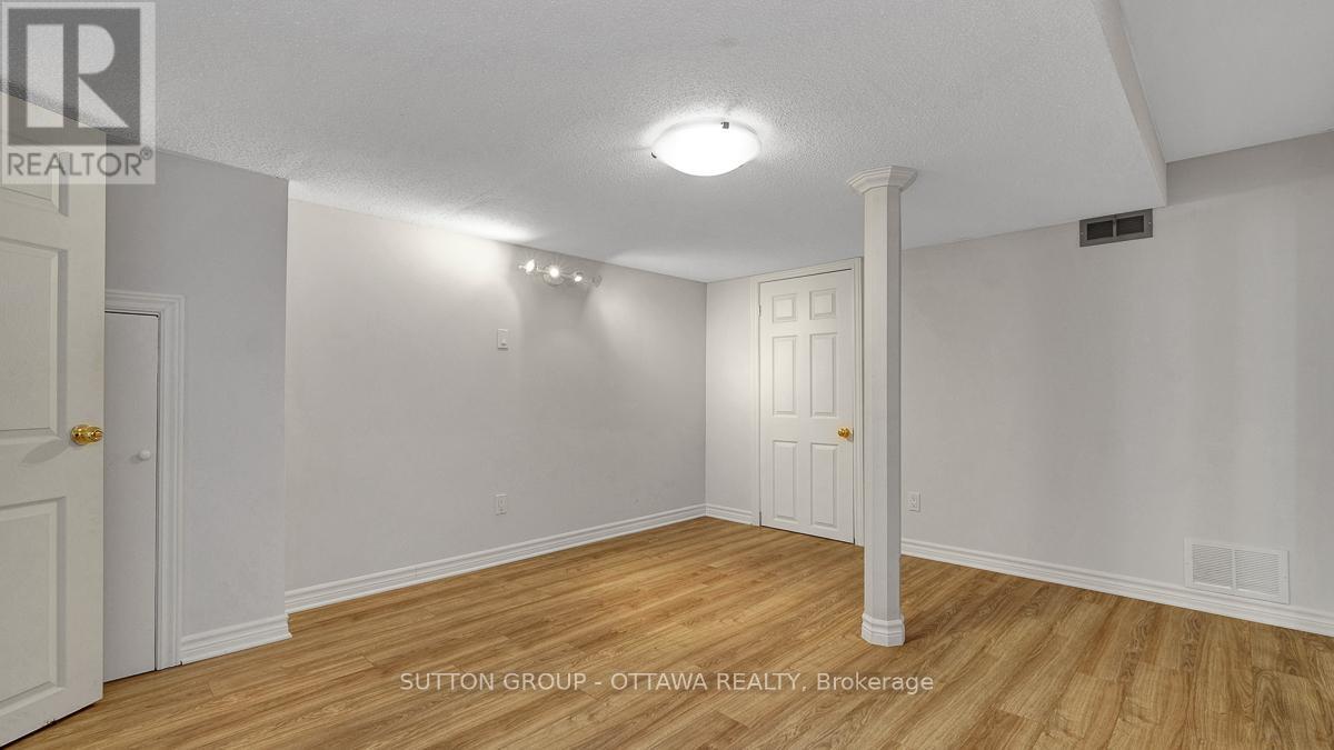 38 Beaver Ridge, Ottawa, Ontario  K2E 6C7 - Photo 40 - X13026300