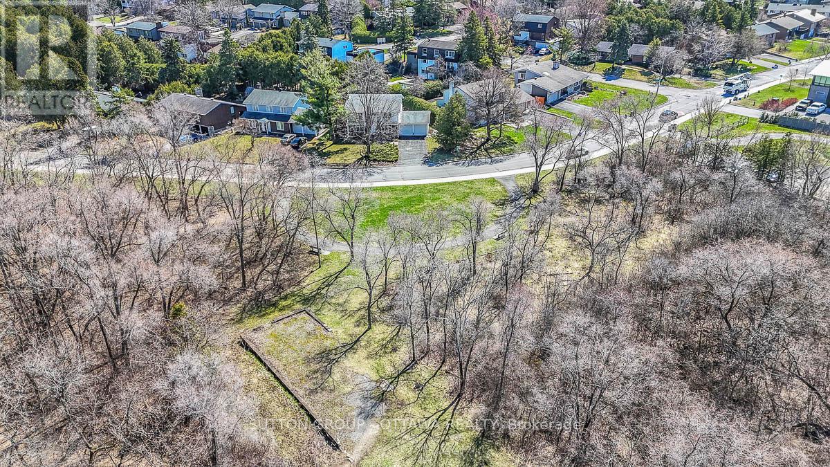 38 Beaver Ridge, Ottawa, Ontario  K2E 6C7 - Photo 6 - X13026300