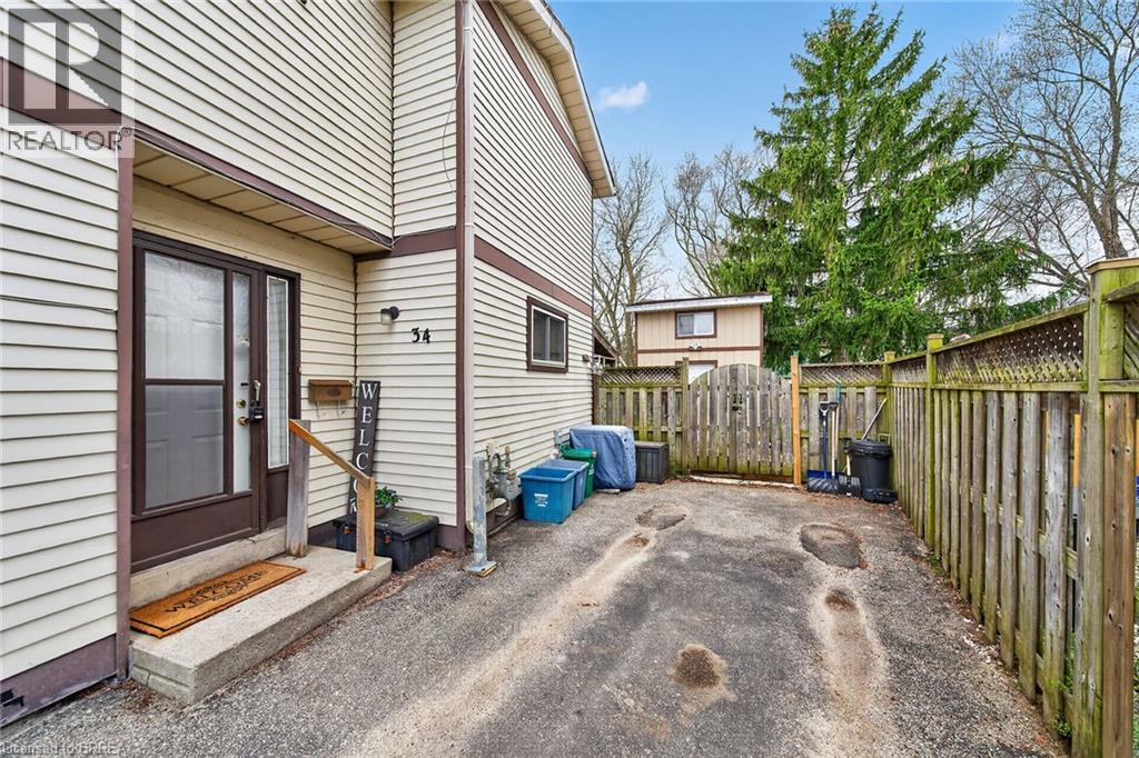 34 Enfield Crescent, Brantford, Ontario  N3P 1B2 - Photo 3 - 40822901