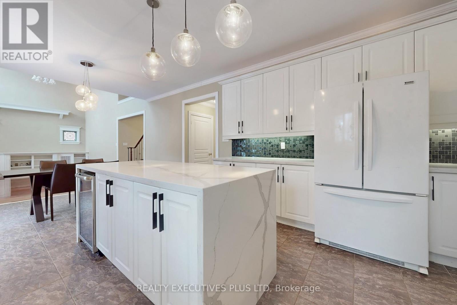 46 Williamson Drive W, Ajax, Ontario  L1T 4M9 - Photo 6 - E12977320