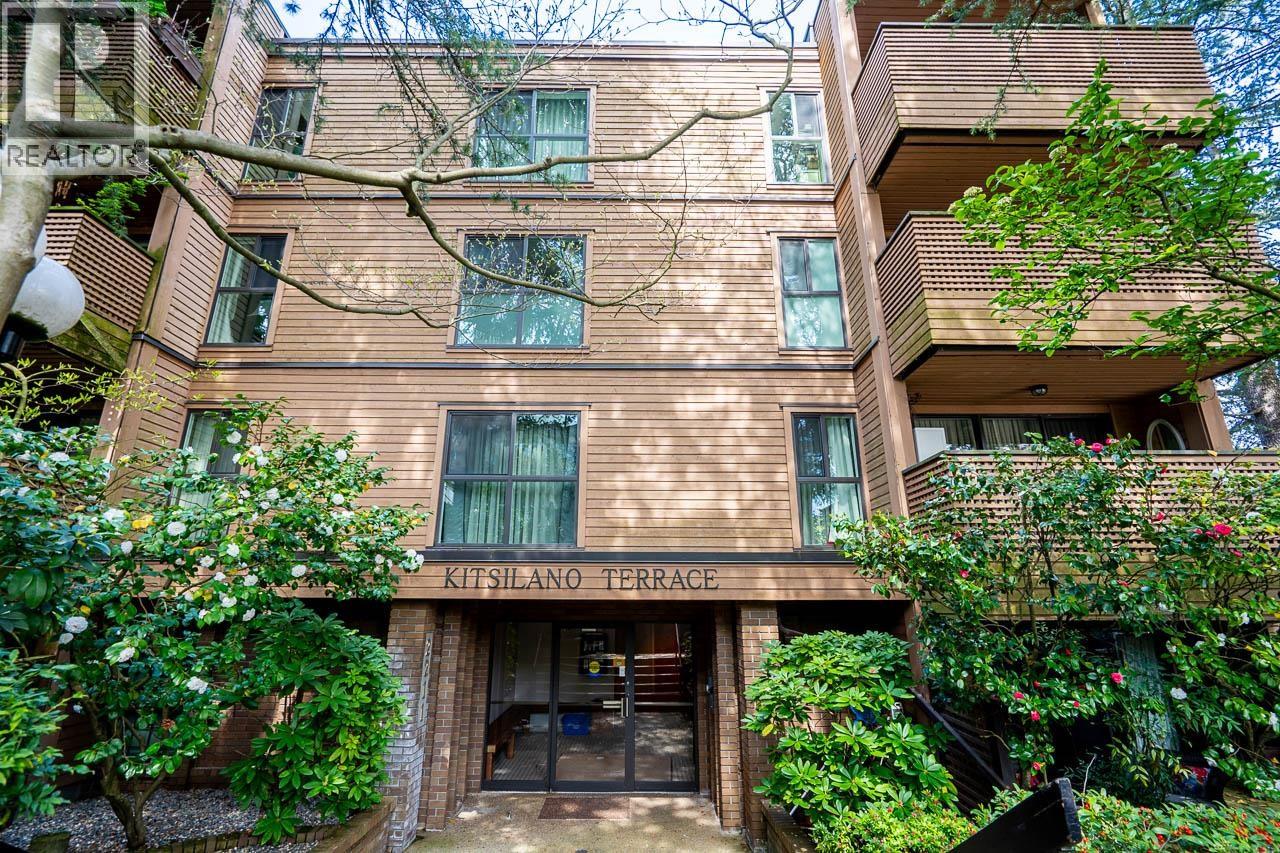 209 2211 W 2nd Avenue, Vancouver, British Columbia  V5K 1H8 - Photo 2 - R3114016