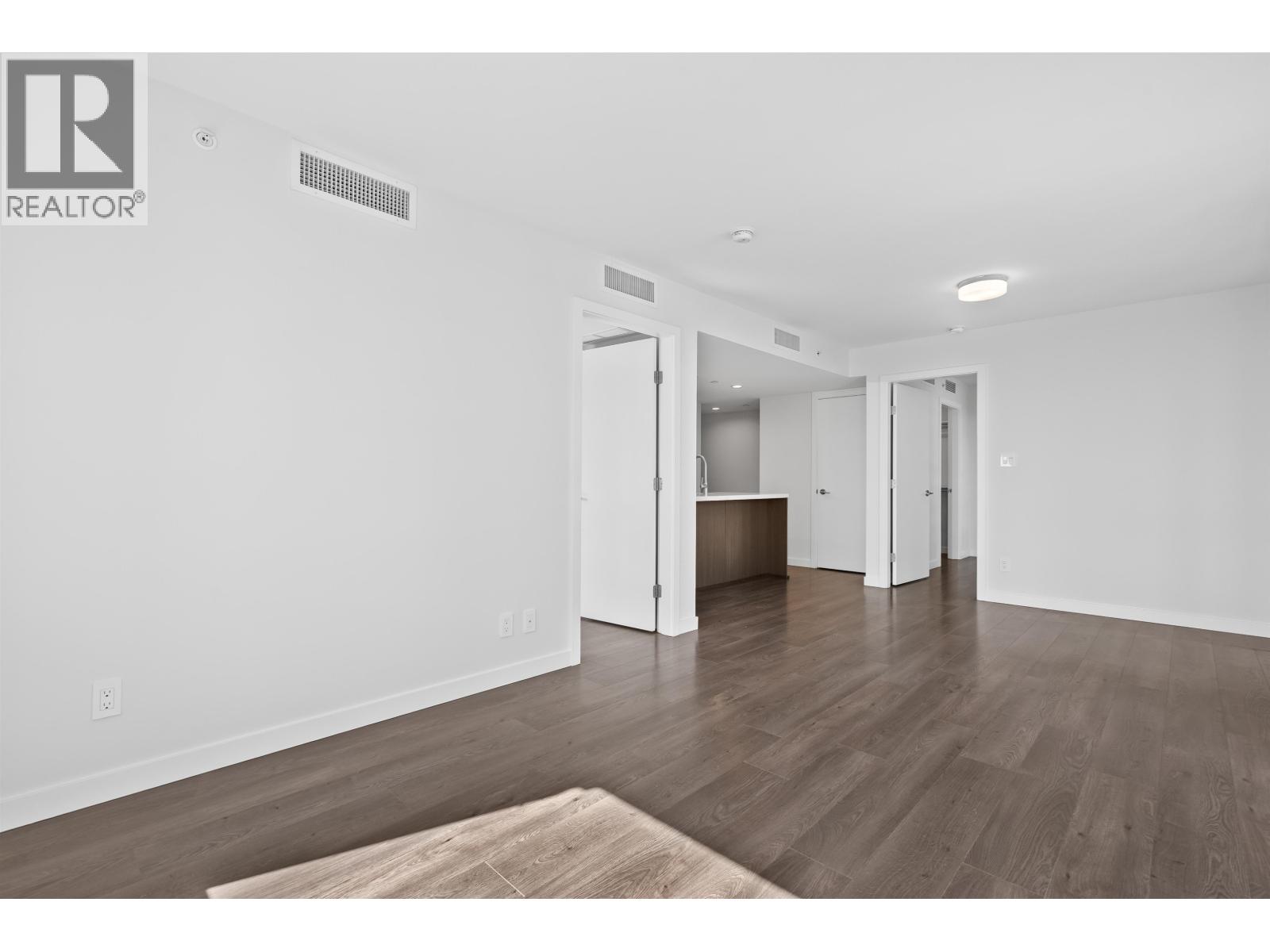 807 8238 Lord Street, Vancouver, British Columbia  V6P 0G7 - Photo 5 - R3114018