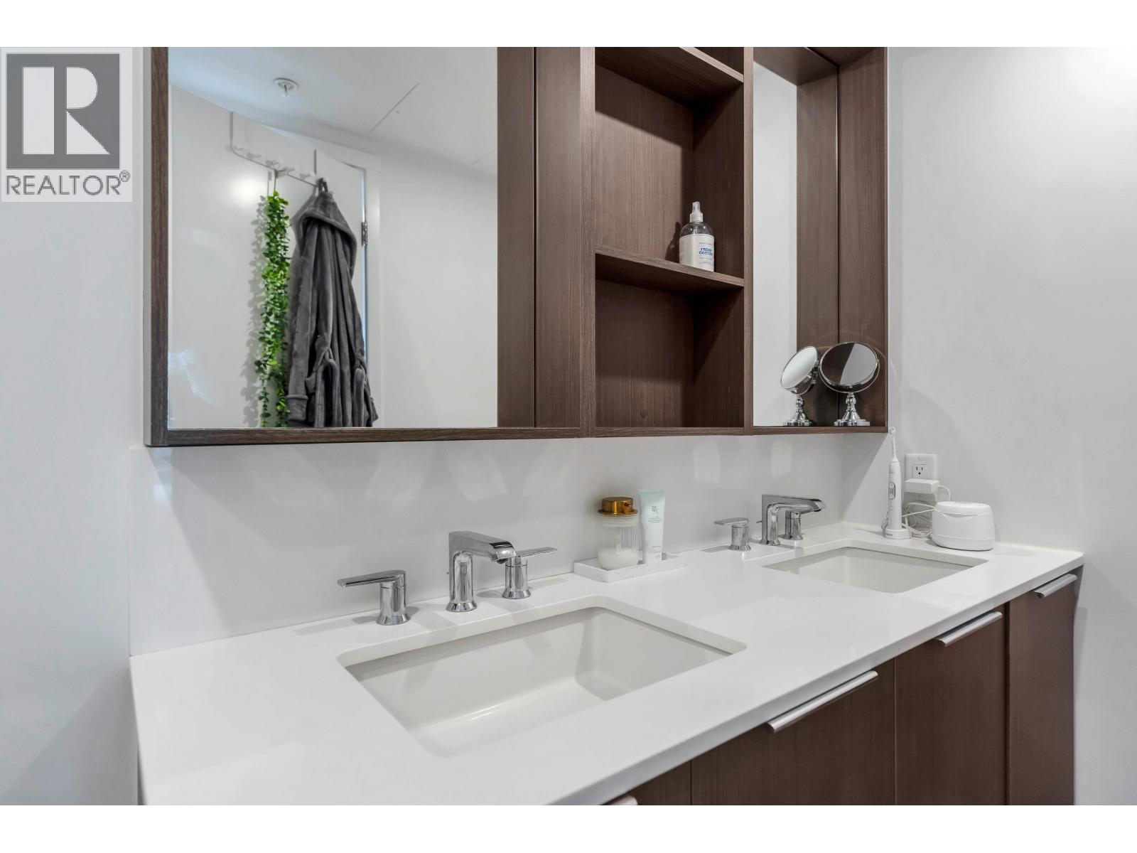 504 645 Como Lake Avenue, Coquitlam, British Columbia  V3J 0N9 - Photo 20 - R3114036