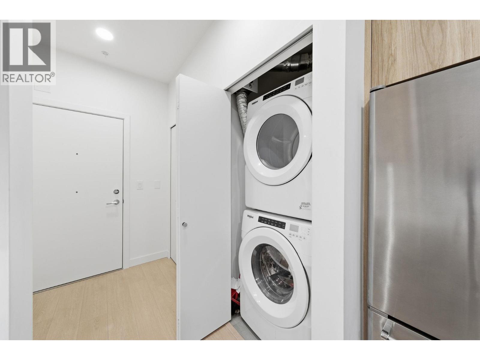 418 7588 16th Street, Burnaby, British Columbia  V3N 0H8 - Photo 14 - R3114046