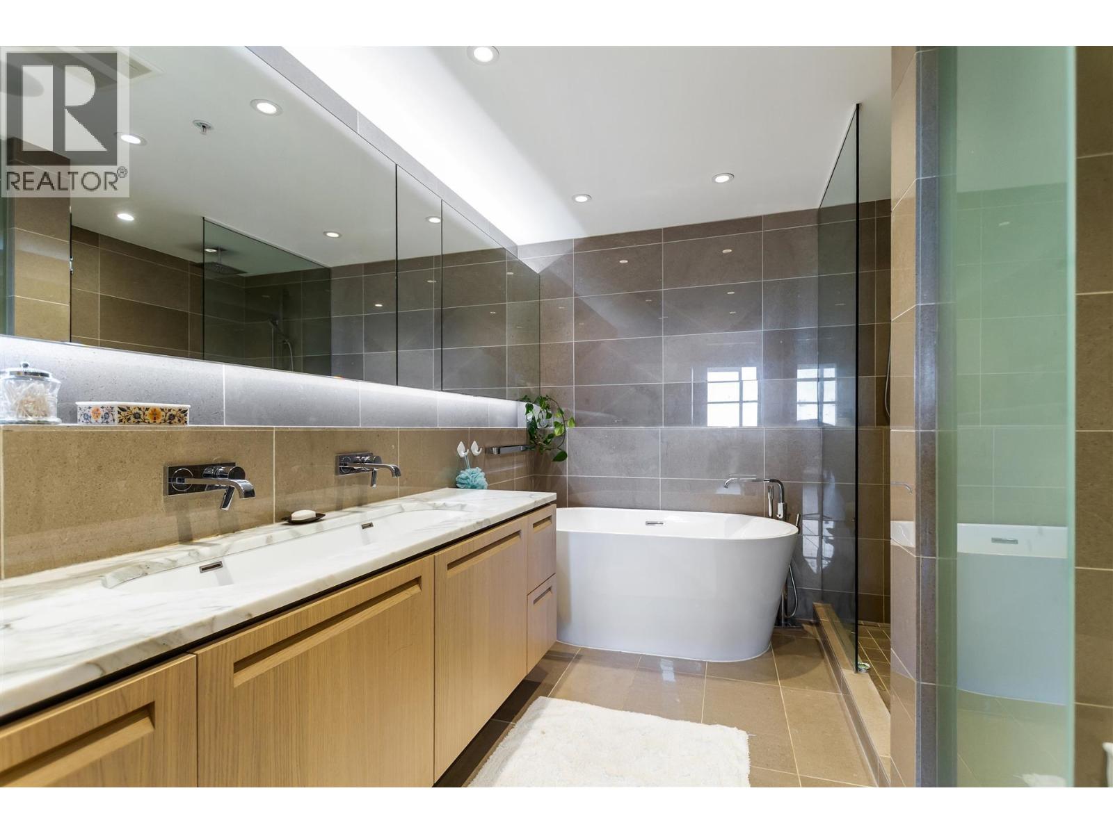 402 6333 West Boulevard, Vancouver, British Columbia  V6M 0C1 - Photo 14 - R3114053