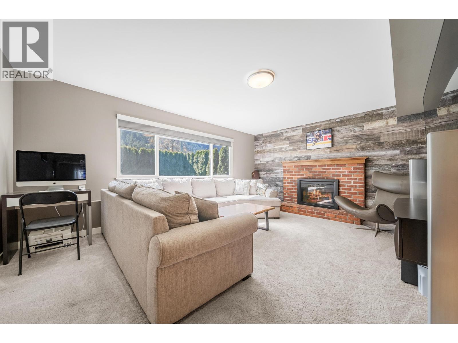 38325 Fir Street, Squamish, British Columbia  V8B 0W8 - Photo 29 - R3114059