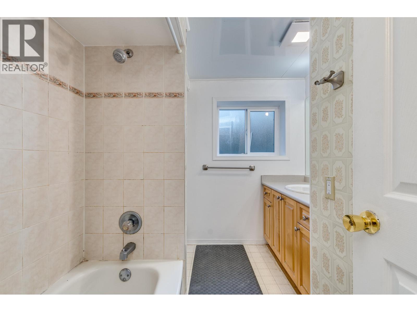 760 Grover Avenue, Coquitlam, British Columbia  V3J 3C8 - Photo 21 - R3114064