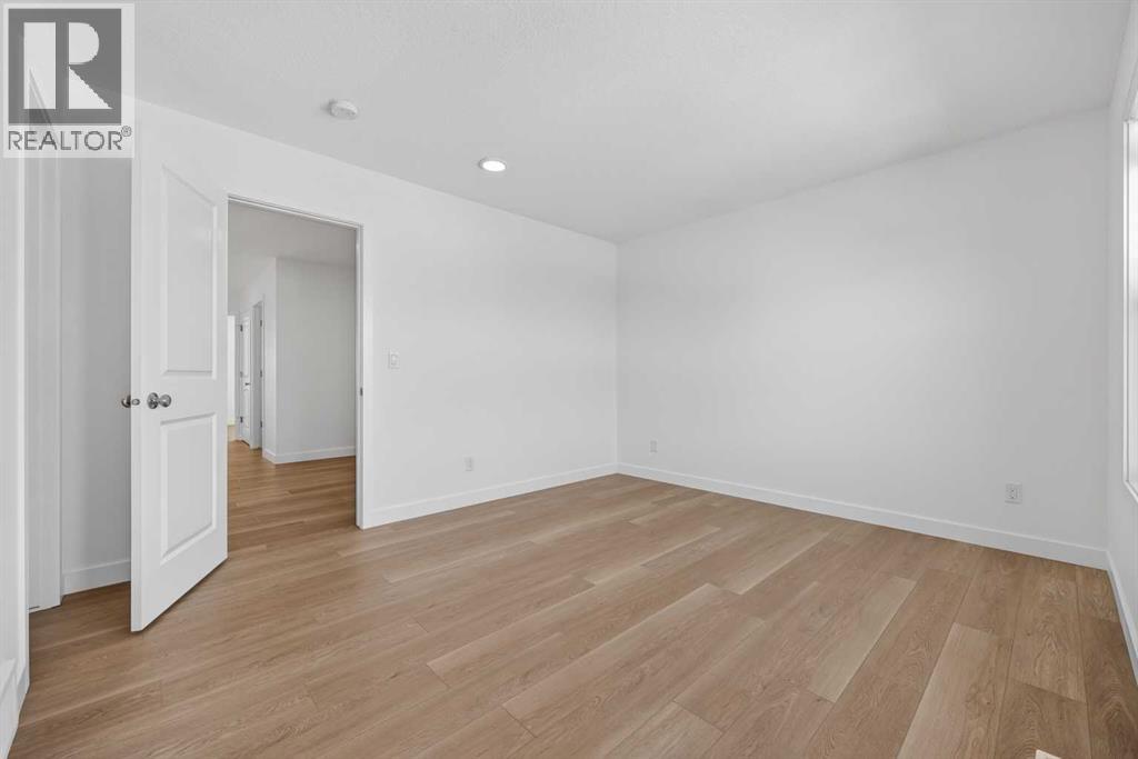 83 Legacy Passage Se, Calgary, Alberta  T2X 2H3 - Photo 14 - A2285896