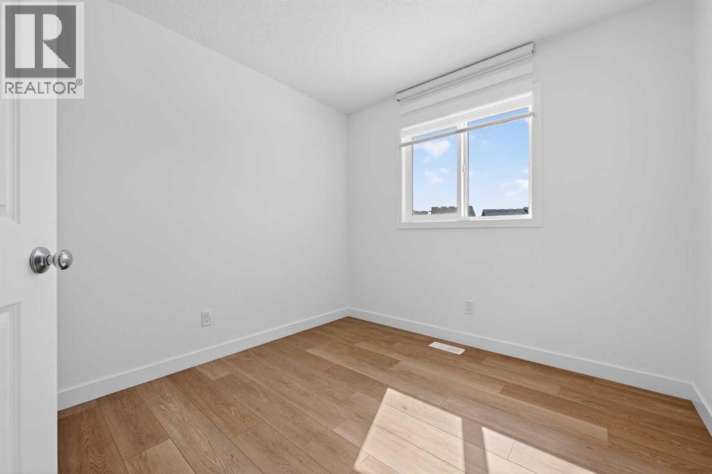 83 Legacy Passage Se, Calgary, Alberta  T2X 2H3 - Photo 19 - A2285896