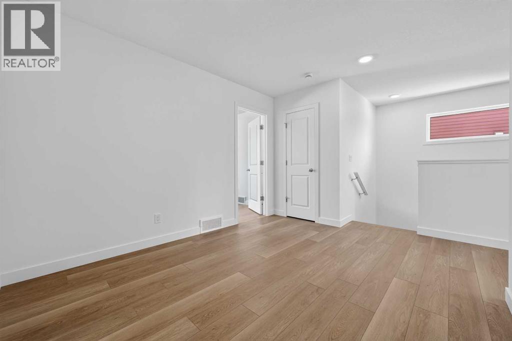 83 Legacy Passage Se, Calgary, Alberta  T2X 2H3 - Photo 12 - A2285896