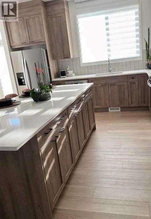 83 Legacy Passage Se, Calgary, Alberta  T2X 2H3 - Photo 6 - A2285896