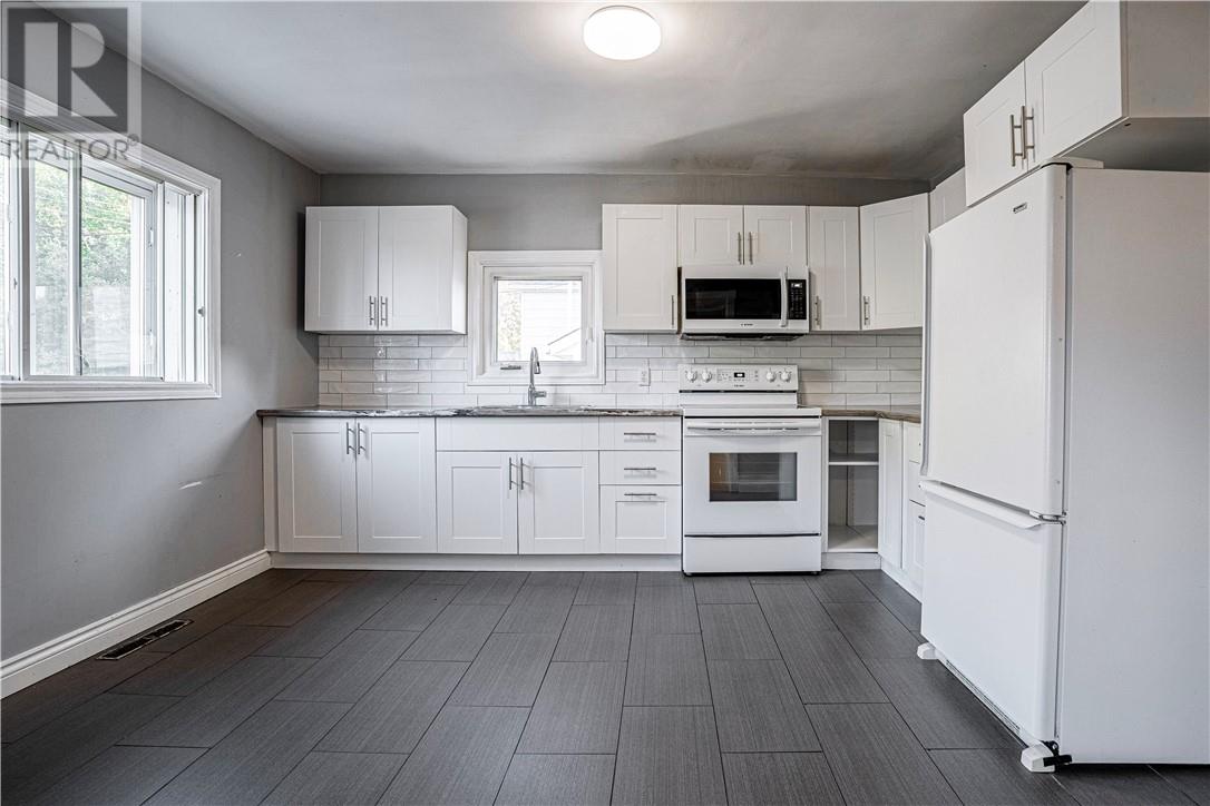 6 Gino Street, Sudbury, Ontario  P3E 4K2 - Photo 6 - 2127241