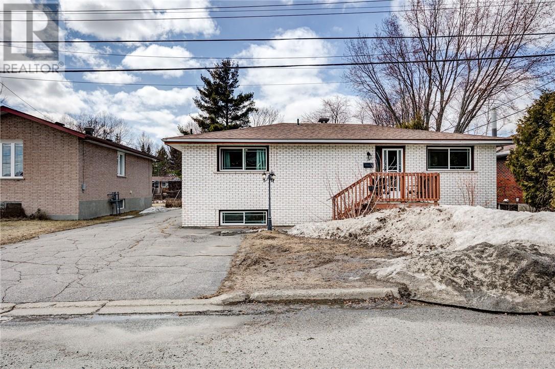 3 Rideau Avenue, Coniston, Ontario  p0m 1m0 - Photo 1 - 2127229