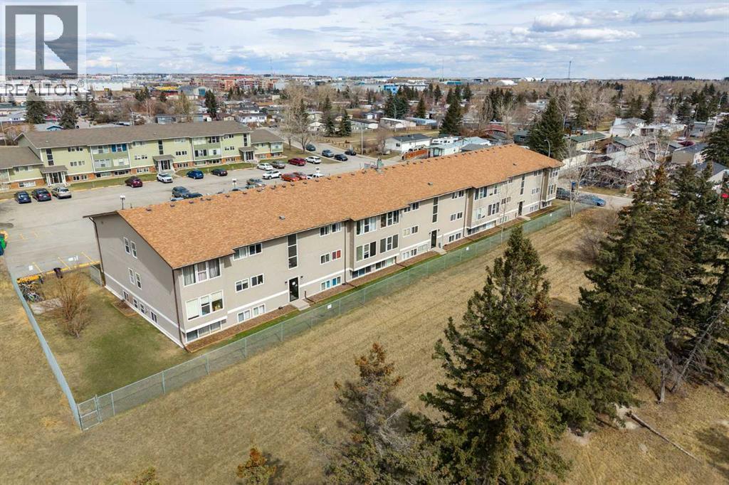 215, 101 Big Hill Way Se, Airdrie, Alberta  T4A 1Z7 - Photo 15 - A2300921