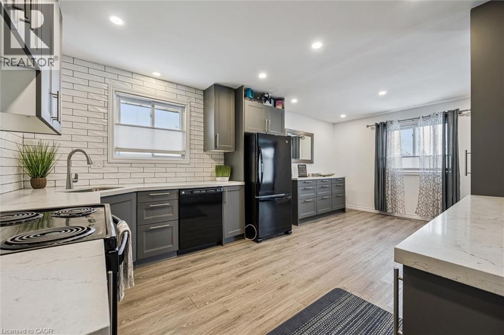 263 The Country Way, Kitchener, Ontario  N2E 2V6 - Photo 5 - 40822850