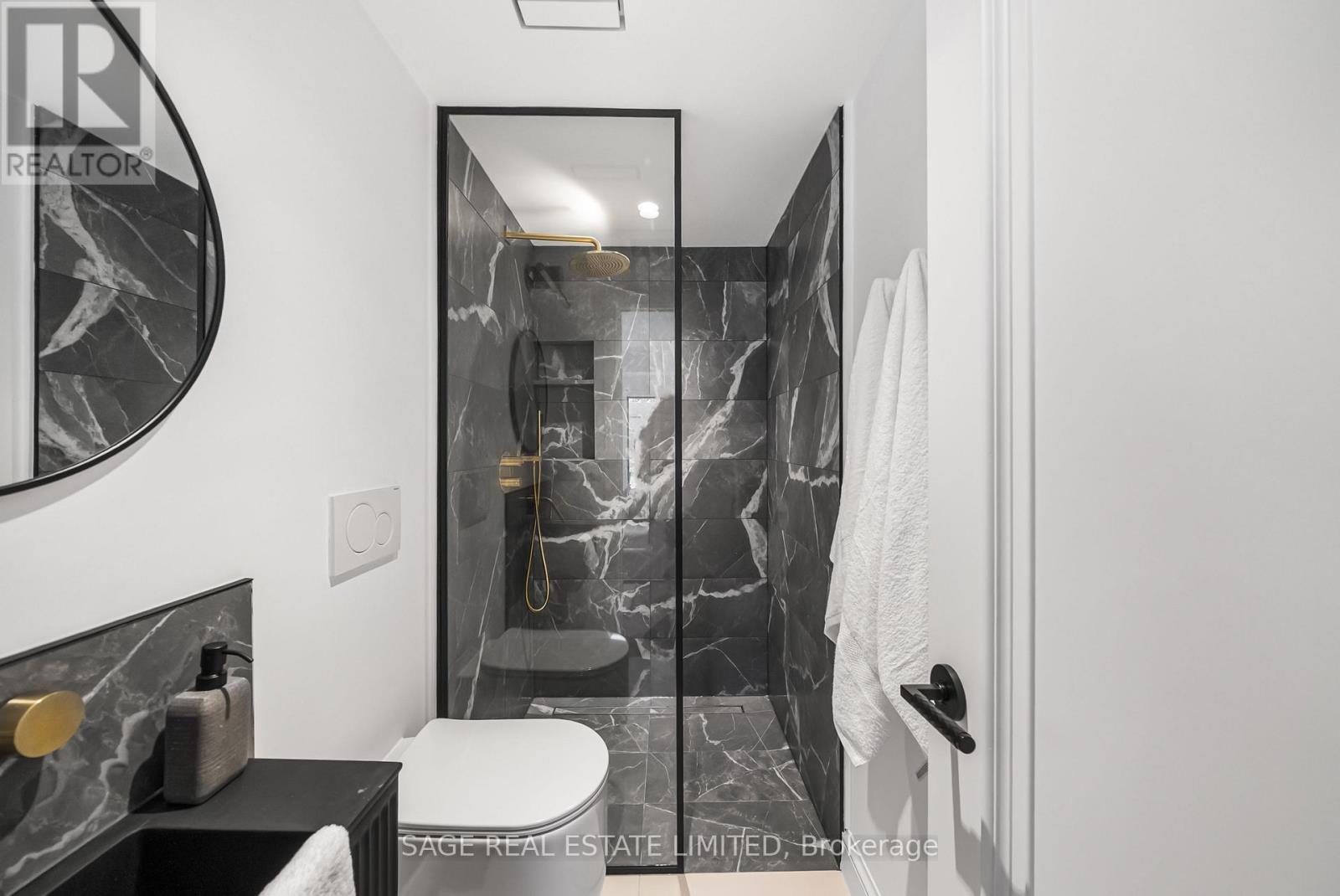 72 Montrose Avenue, Toronto, Ontario  M6J 2T7 - Photo 17 - C13026284