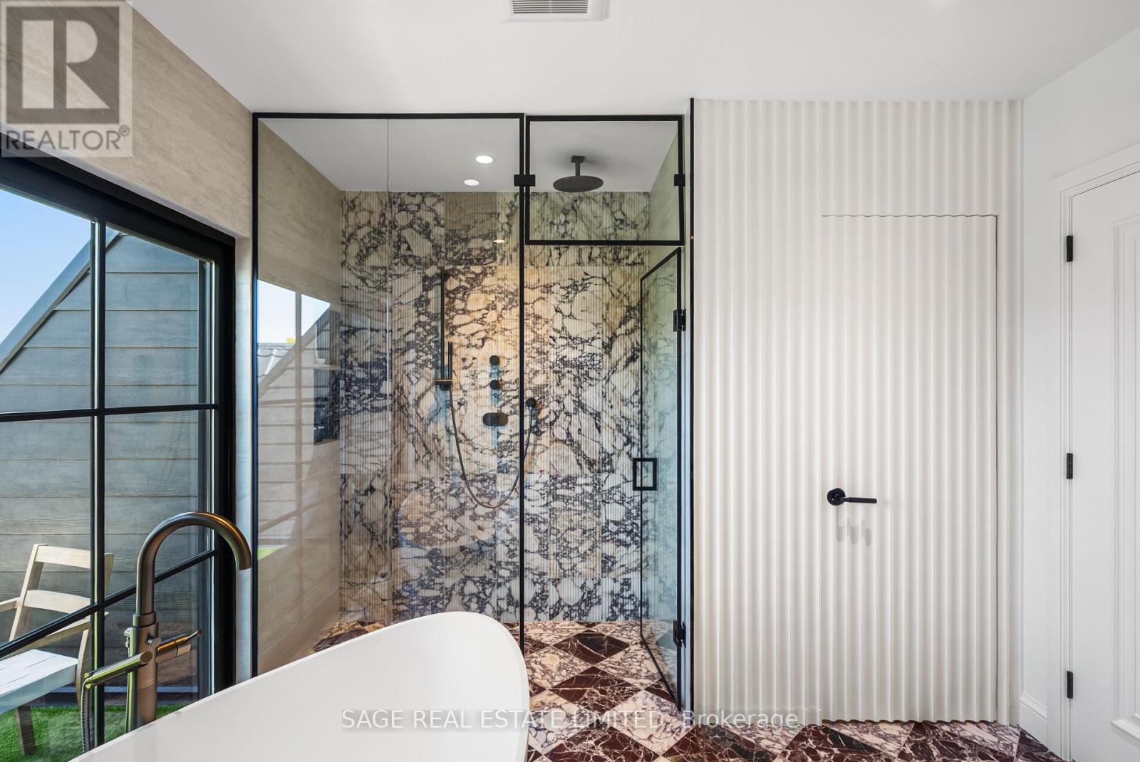 72 Montrose Avenue, Toronto, Ontario  M6J 2T7 - Photo 28 - C13026284