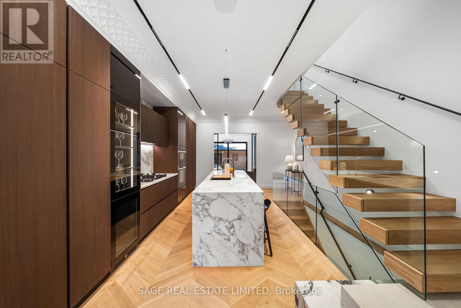 72 Montrose Avenue, Toronto, Ontario  M6J 2T7 - Photo 3 - C13026284