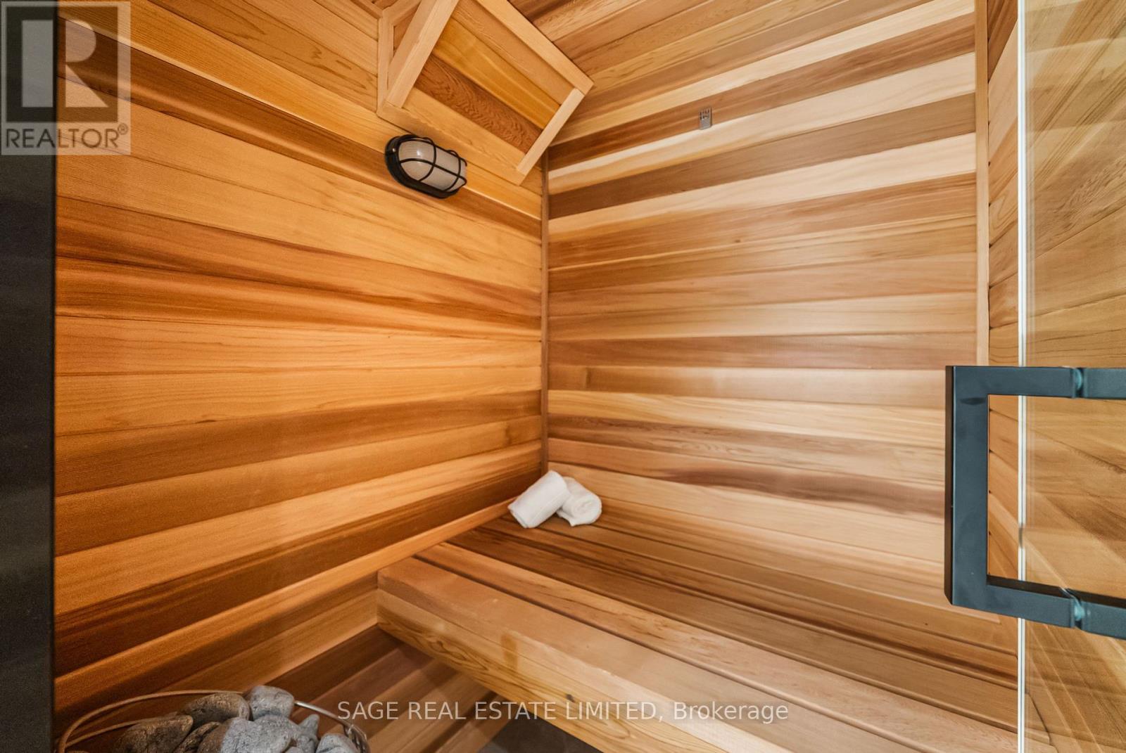 72 Montrose Avenue, Toronto, Ontario  M6J 2T7 - Photo 37 - C13026284