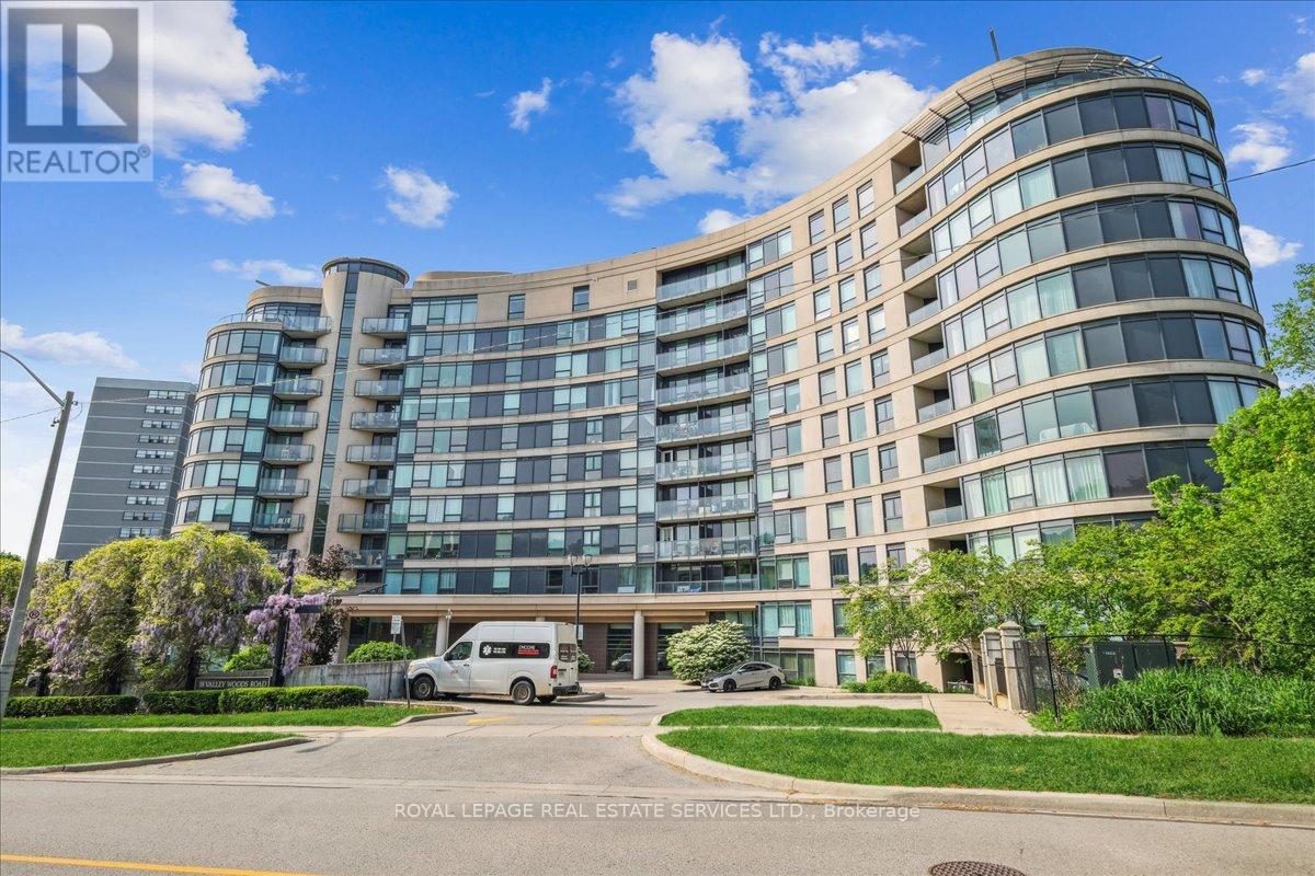 908 - 18 VALLEY WOODS ROAD, Toronto, Ontario