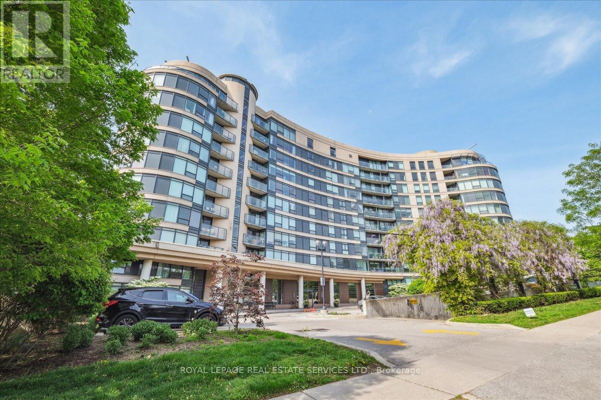 908 - 18 Valley Woods Road, Toronto, Ontario  M3A 0A1 - Photo 2 - C13026326