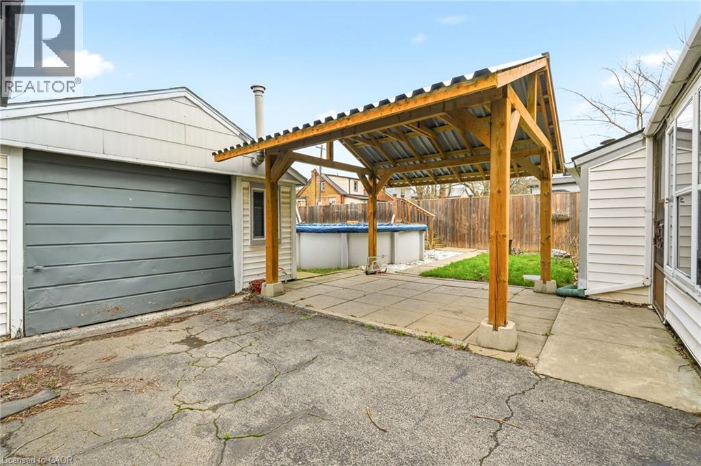 66 East 32nd Street, Hamilton, Ontario  L8V 3R9 - Photo 3 - 40822874